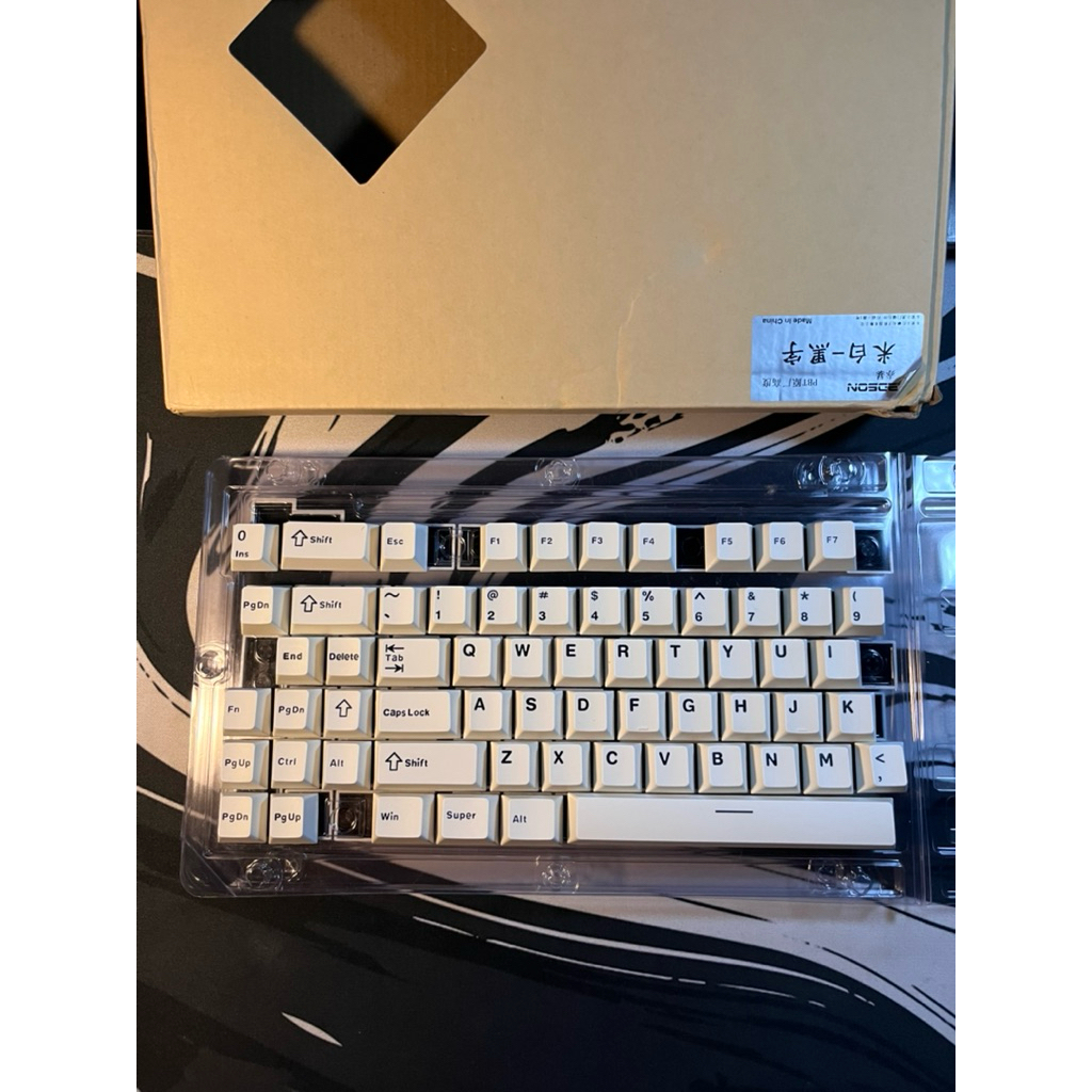 Keycaps Black On White BOW PBT Doubleshot Cherry Profile สําหรับคีย์บอร์ดแบบกลไก