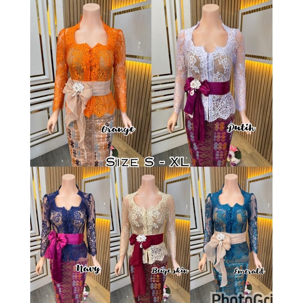METALLIC KEBAYA พร้อมคอสี่เหลี่ยม