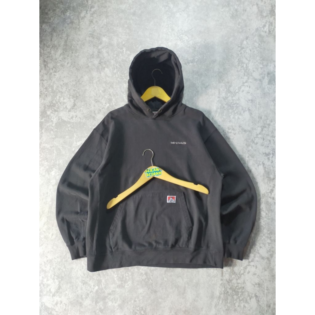 Ben Davis เสื้อฮู้ดแพทช์โลโก้ขนาดเล็ก