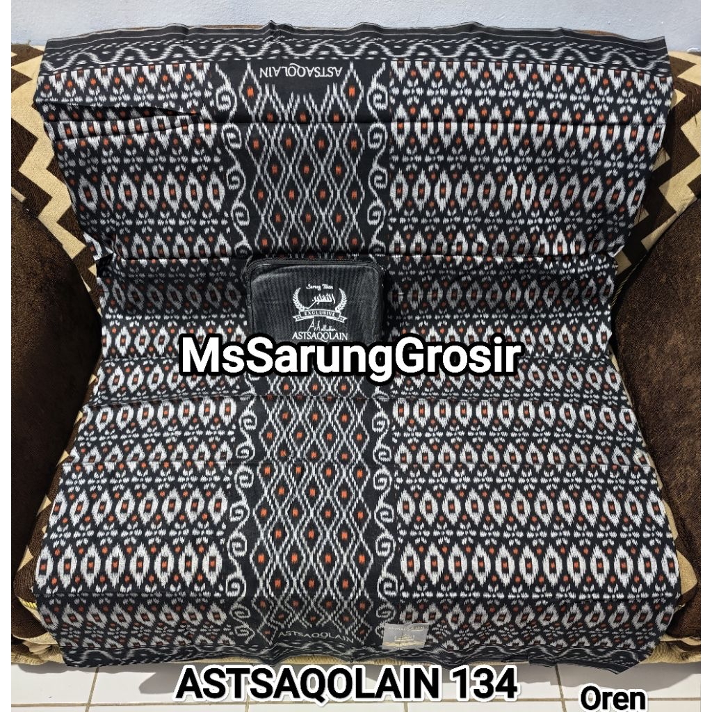 Astsaqolain ผ้าซิ่น with Kawung, Galaxy, Glalmomoor & Jasmine Motips, วัสดุเรยอน
