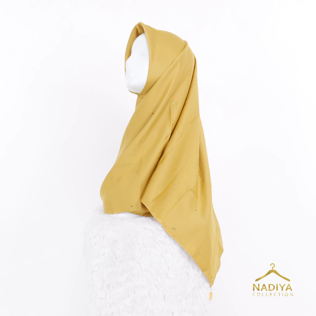 Donna Scarf - Nada Today Satin Silk Crystal Scarves โดย Nadia