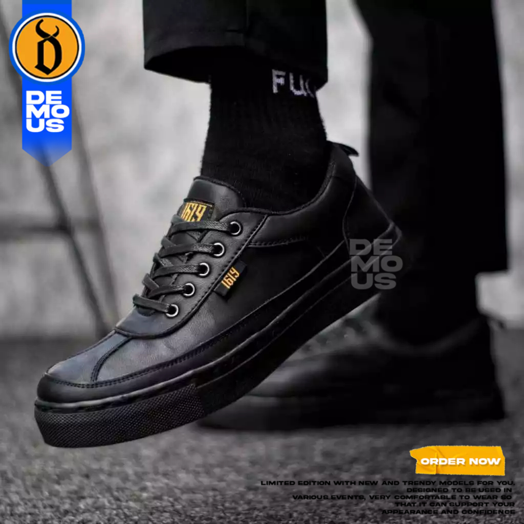 DEMOUS BAKER - รองเท้าฟุตซอลลําลองผู้ชายสีดํา