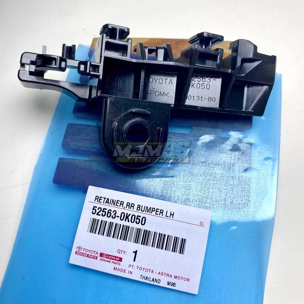 ตัวยึดยึดกันชนด้านบนด้านหลังขวา 52562-0K050 ซ้าย 52563-0K050 Toyota Fortuner VRZ