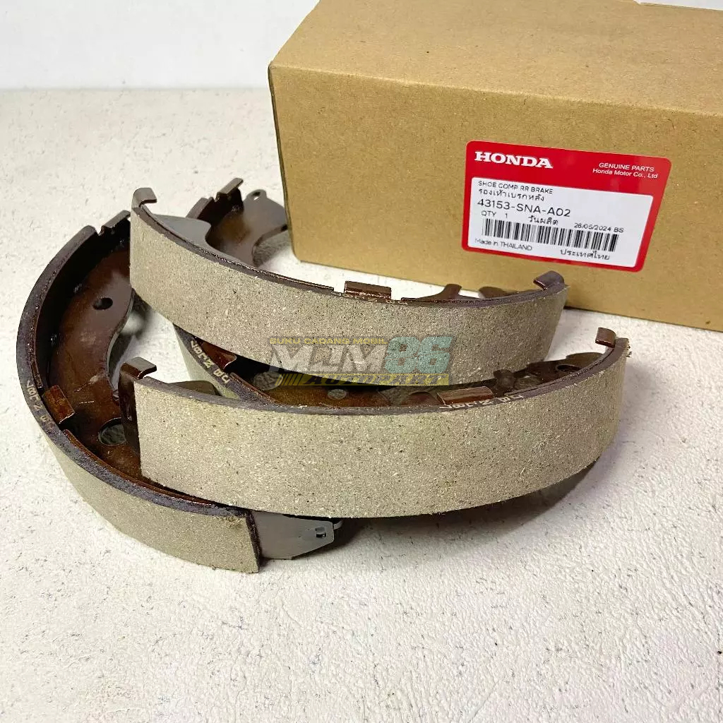 ก้ามเบรคผ้าเบรคหลัง 43153-SNA-A02 Honda Jazz GK5, Mobilio DD4, City Hatchback GN5