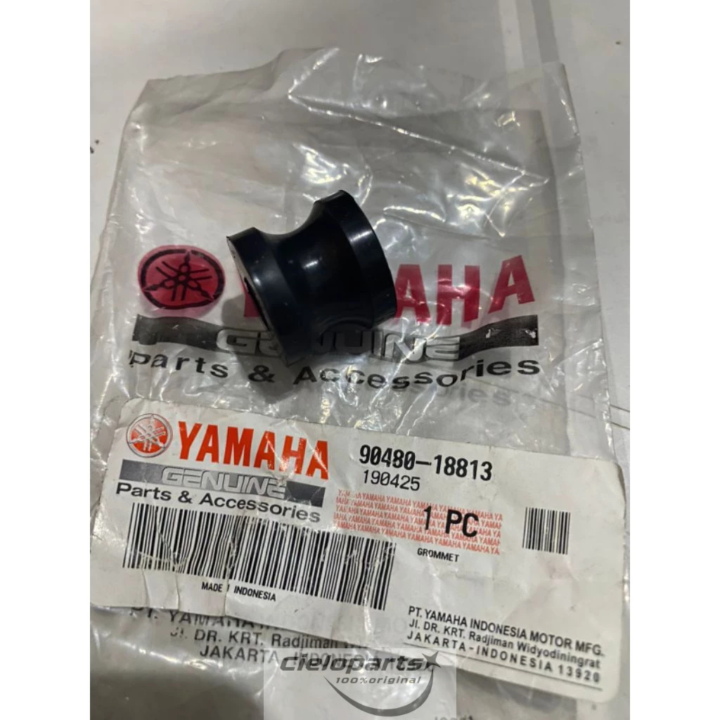 แบริ่งยาง Grommet สําหรับตัวยึดถังน้ํามัน WR155 XSR 155 90480-18813