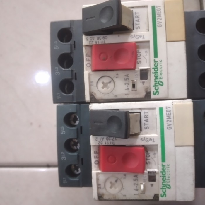 SCHNEIDER เครื่องทําความเย็นแม่เหล็ก gv2me07