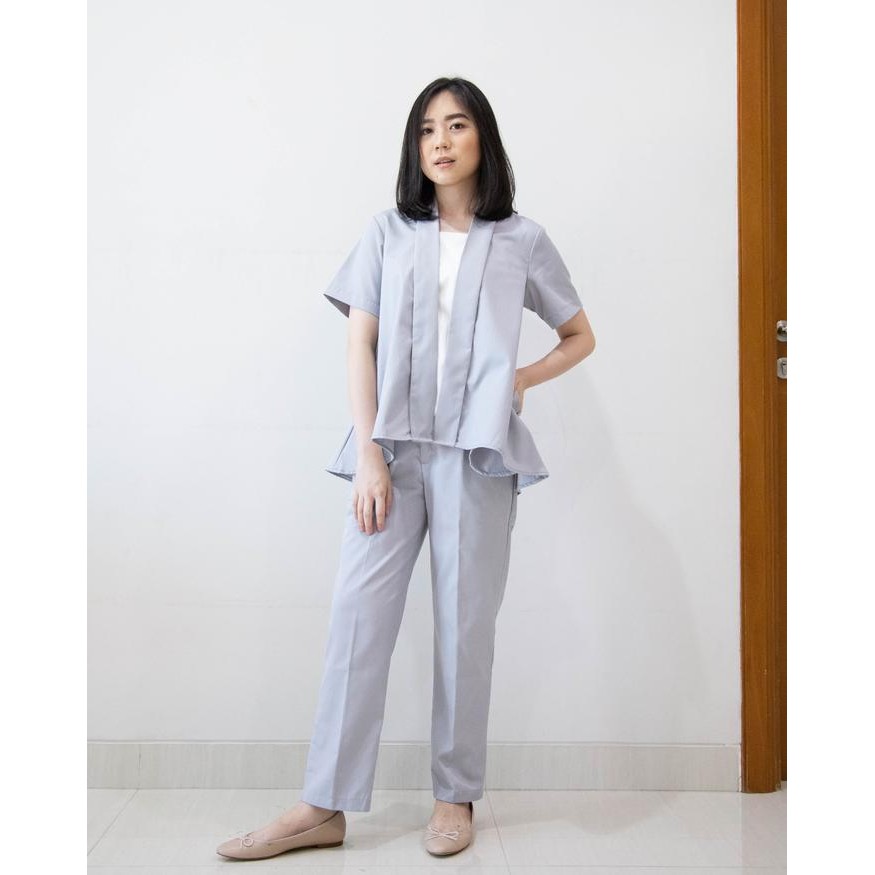 Sus Uniform Bianca Nanny Uniform สีเทา