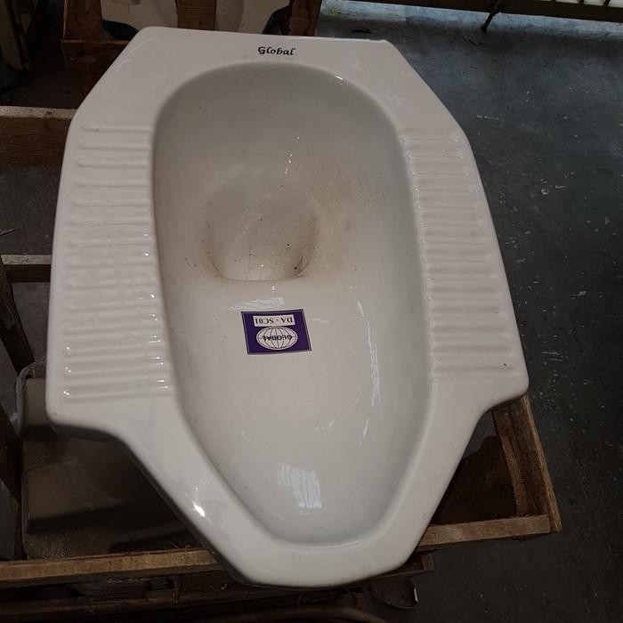 Global / Rainbow - Closet / Squat Toilet / Squat Toilet