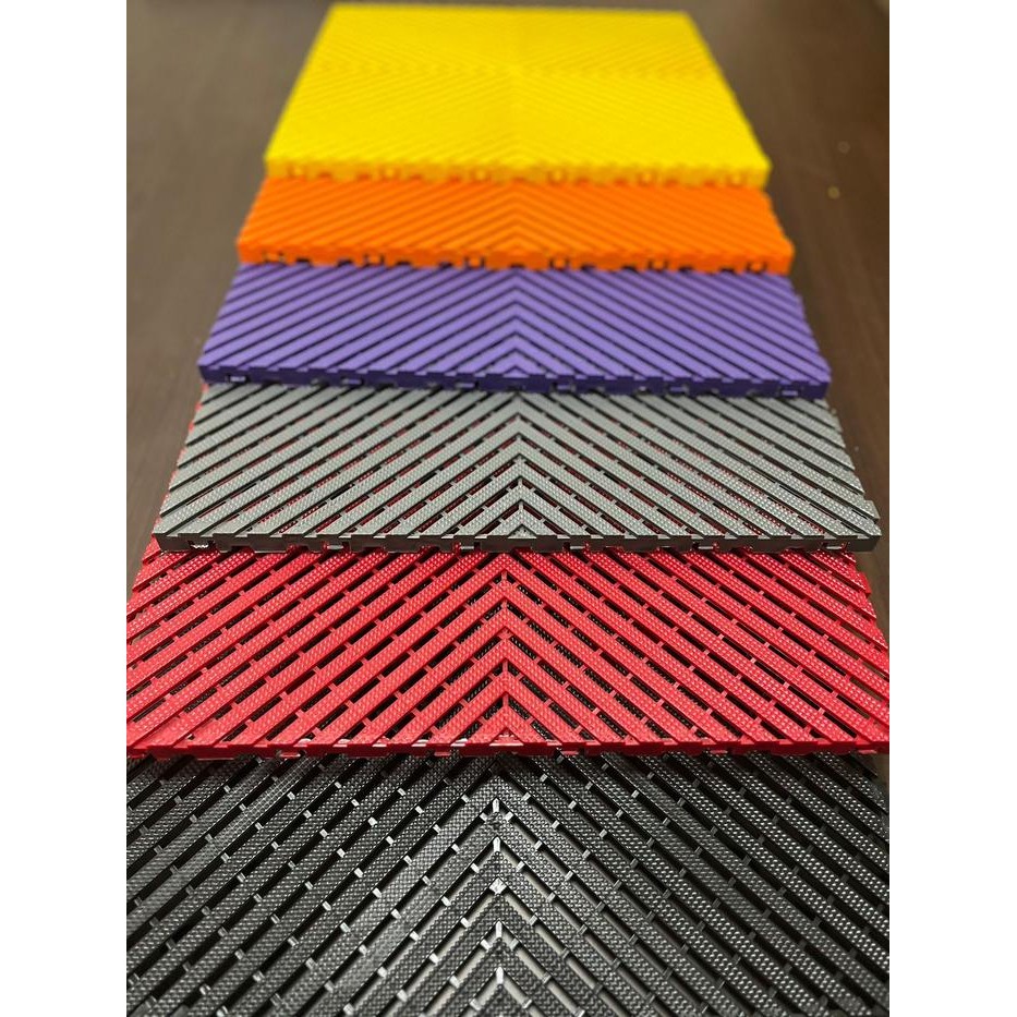 MODULAR FLONG 40CM INTERLOCK FLOOR MODERN GARAGE โดย PENIPUL *