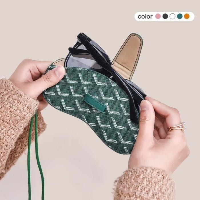 Coco Mama Pouch สายรัดแว่นตาแบบแขวนและกล่องใส่แว่นตาหนังแบบตะขอ เคสป้องกันหนังแฮนด์เมด