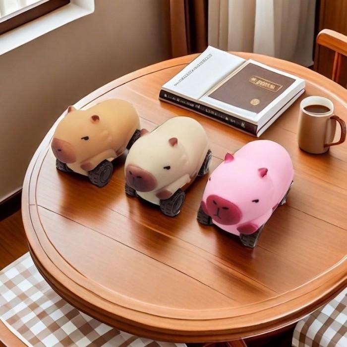 [WHOLESALE] Squishy Car Capybara Toy, Pull Car Capybara Toy Capybara Car Toy