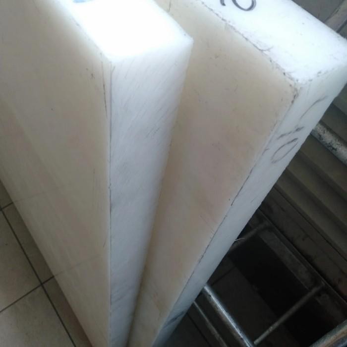 แผ่นไนลอน Hdpe 25Mm X 25Mm X 1450Mm (Pe Sheet)