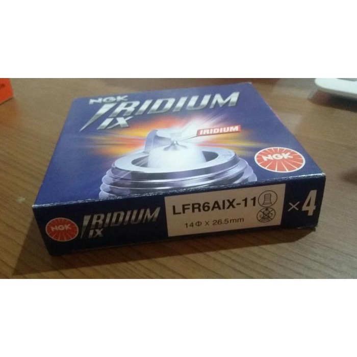 หัวเทียน NGK Iridium Innova 2.0cc 04 LFR6AIX-11 NGK " 53161"