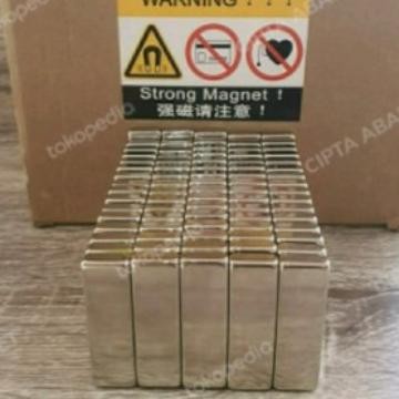 Magne Neodymium 50X15X6Mm N52 พร้อม