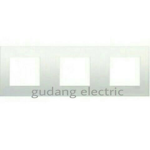 Vivace Kb_31 กรอบ Schneider