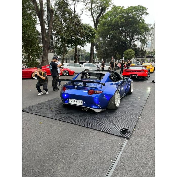 MINIMAL NEW MODULAR GARAGE FLOOR MINIMUM 150 PCS ORDER 40CM INTERLOCK FLONG MODERN GARAGE *