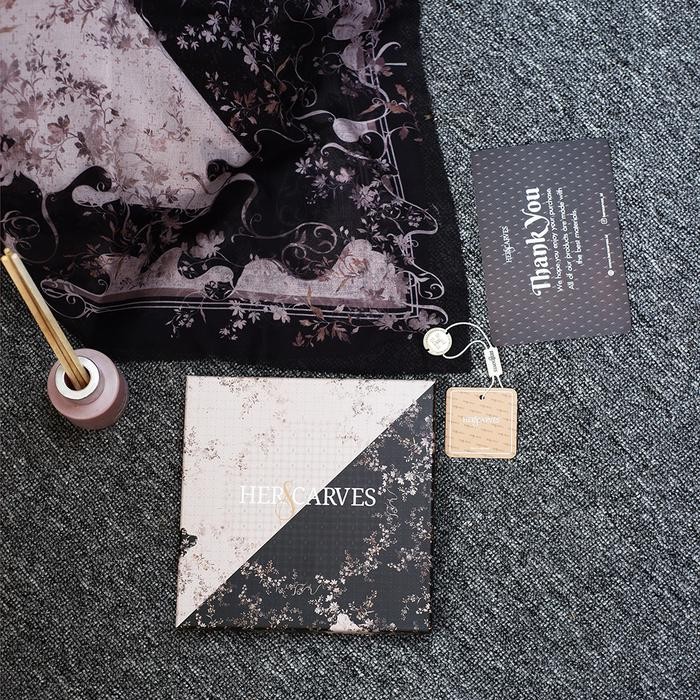 Her Scarves Print Motif Square Hijab Metal Box Logo Voal Digital Premium Muslim