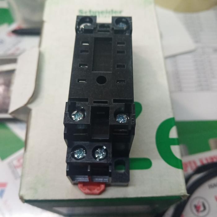 รีเลย์ Schneider Rxze1M2C Socet