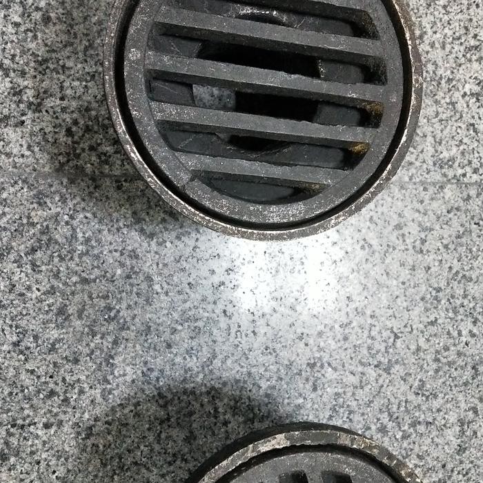 FLOOR DRAIN 2 INCH CAST IRON / 2" IRON WATER FILTER