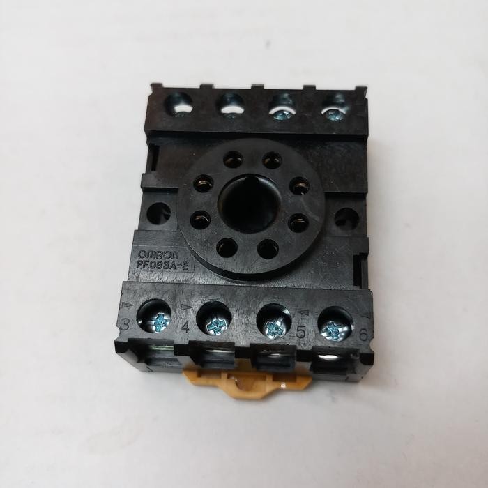 Pf083A-E เต้ารับ 8 ขากลม