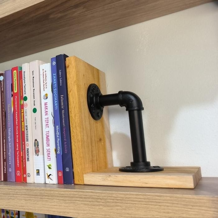 พร้อม - ที่ใส่หนังสือไม้ Hooka อุตสาหกรรม