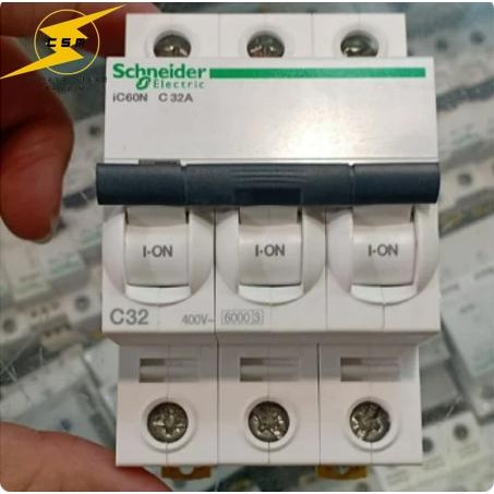 SCHNEIDER Mcb schnider ic60n 3p 32a 3p 3p pull 3 เฟส 32 a A9F74332 3 P
