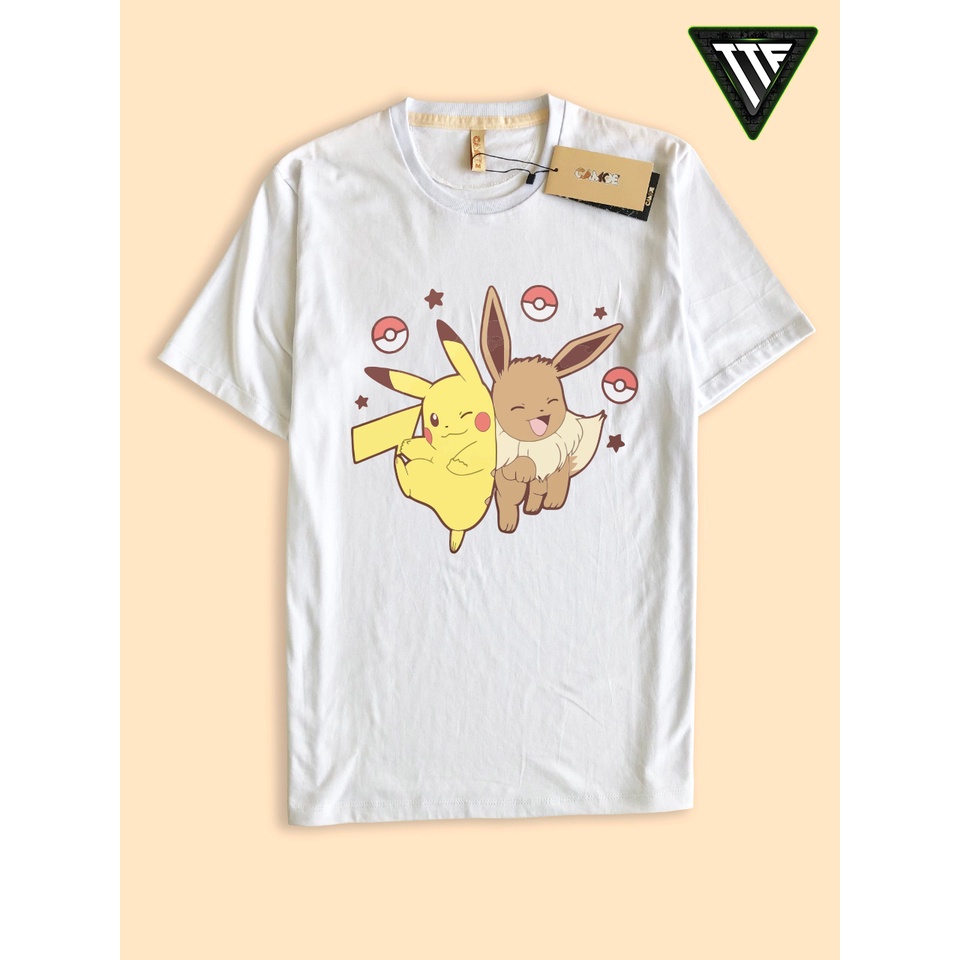 เสื้อยืด Pokemon Pikachu Vs Eevee Cute Pokeball UT