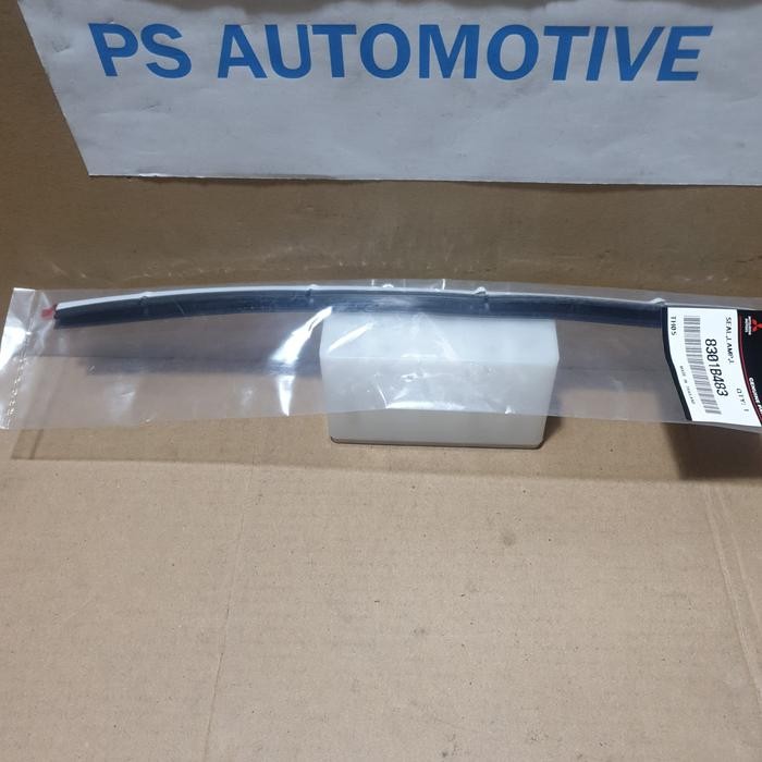 MITSUBISHI PAJERO SPORT LH/RH 8301B483/4 ยางไฟหน้าเดิม