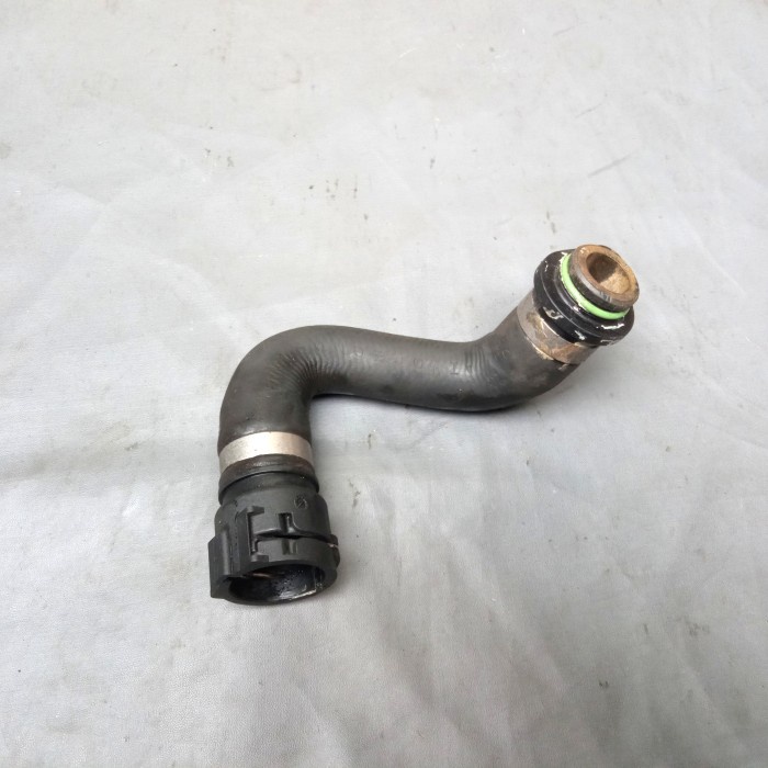 ปั๊มน้ําท่อเล็ก Bmw Engine N42 N46 E46 E90 (ใช้เลย)