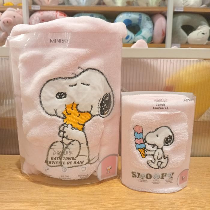 ผ้าขนหนู Snoopy น่ารัก - Miniso Snoopy Collection ผ้าเช็ดตัวขนแกะปะการัง