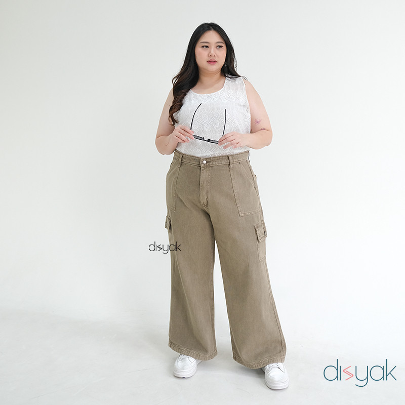 Ez Wear DISYAK - JUMBO Boyfriend Cargo Jeans Army Brown 914