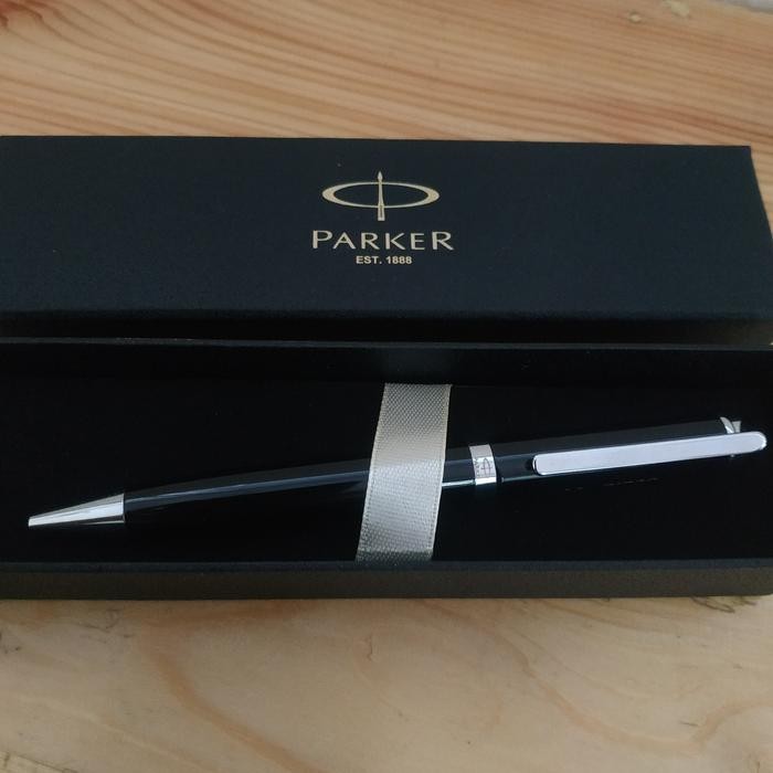 Ready - ปากกา Parker Sonnet ฟรีสลักชื่อ