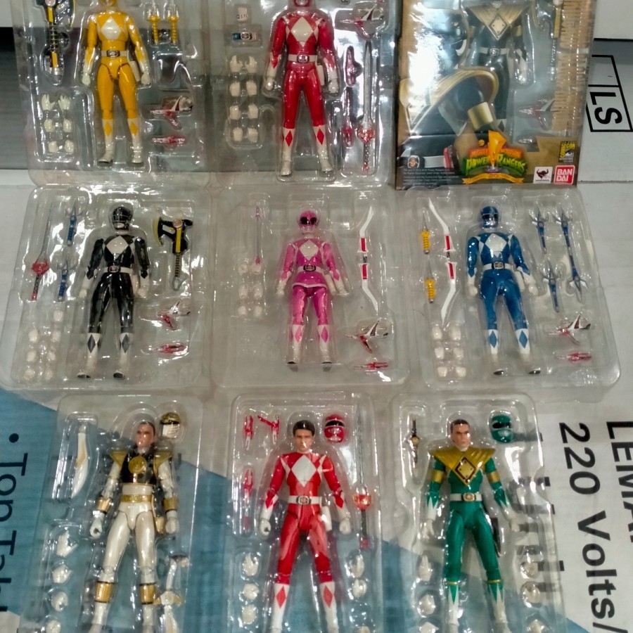 ใหม่ล่าสุด LIGHTNING COLLECTION SET RANGER MMPR ของเล่น POWER RANGERS ดั้งเดิม