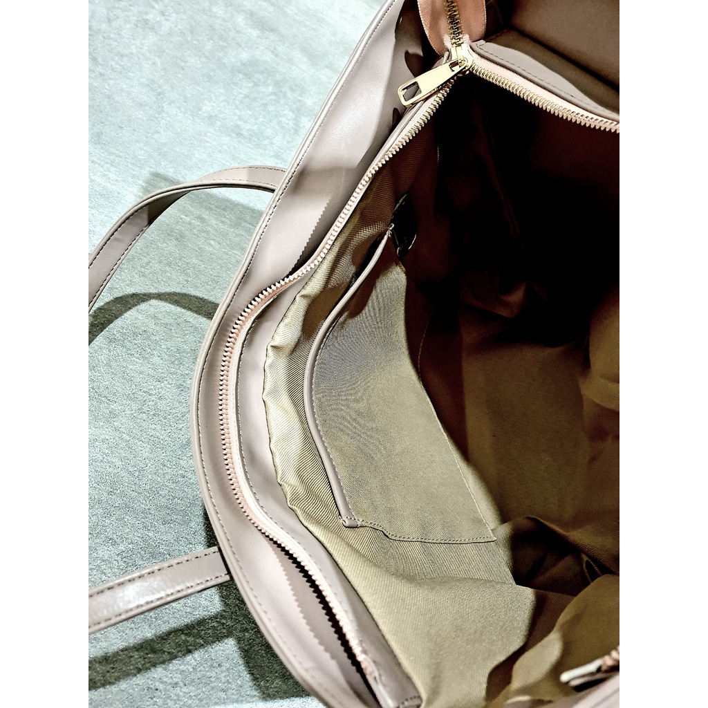 ใหม่! Lumiere Bag Tote Athena