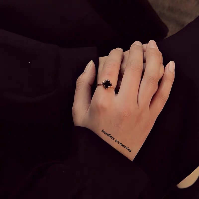 JolitaFash- Titanium Clover Black Squares Vintage แหวนแฟชั่นเกาหลี C76