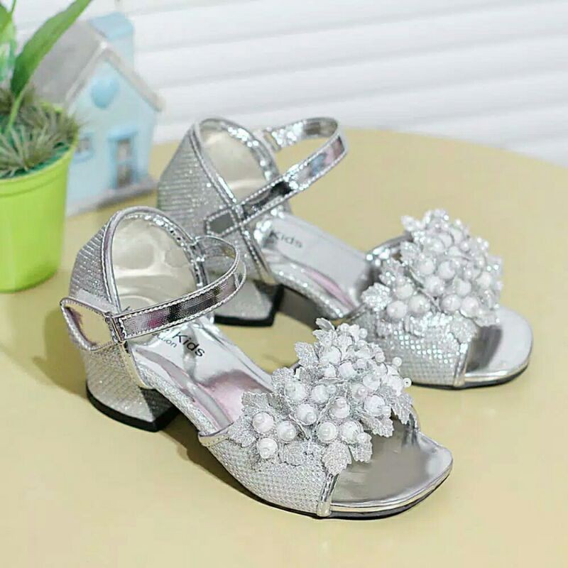 KEDS รองเท้าแตะปาร์ตี้วันเกิด เซ็นดา รองเท้าแตะปาร์ตี้วันเกิด รองเท้าเคคิเนโออานส้นเต้าหู้รองเท้าแตะ