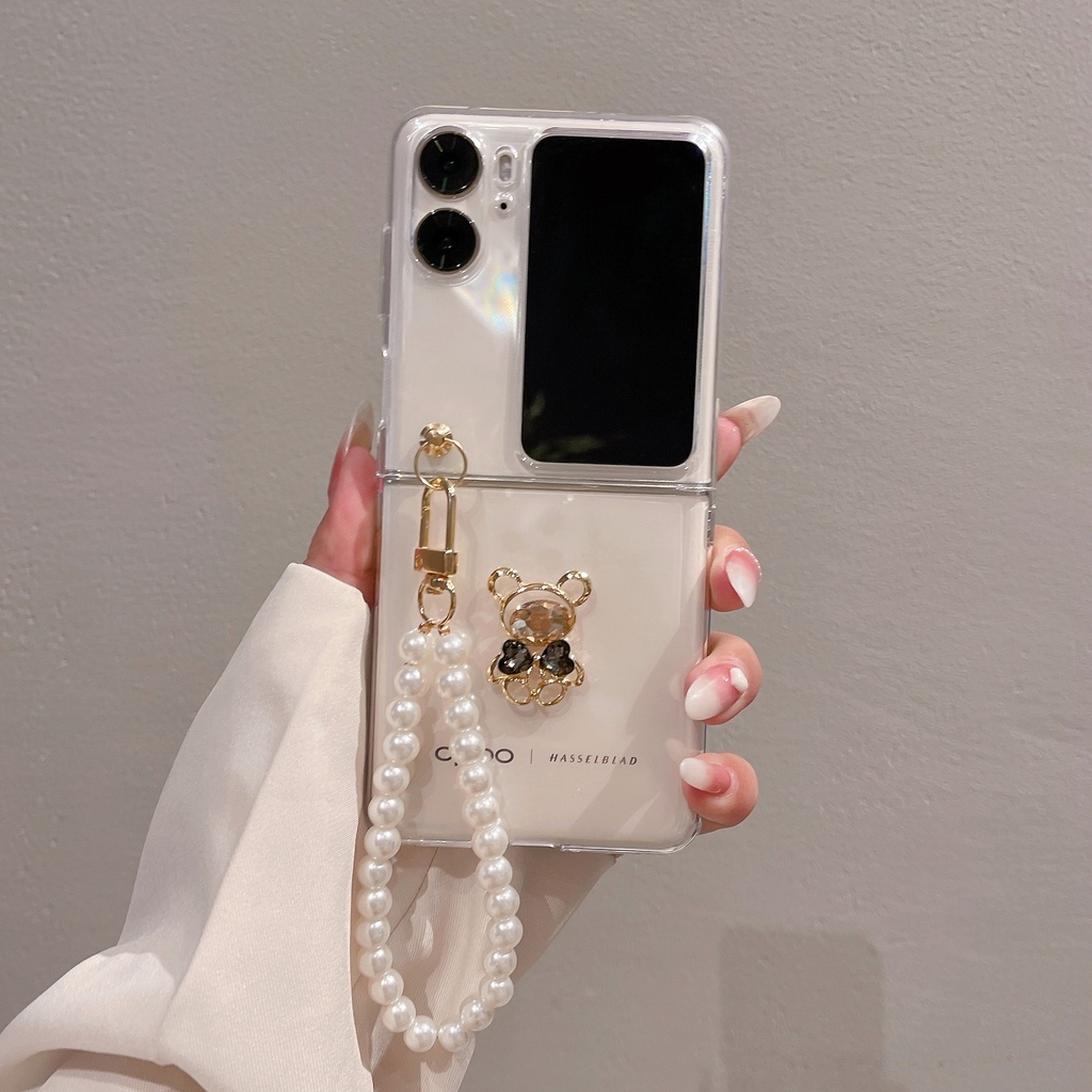 เคส Case for OPPO Find N2 Flip โทรศัพท์มือถือ PC แบบแข็ง ฝาพับ พร้อมสายคล้อง ประดับไข่มุกเทียม สําหรับ Fold Case Flip Cover Clear Shell Metal Bear With Imitation Pearl Bracelet Wristband Strap Lanyard Mobile Phone Case Cover Casing ซองมือถือ
