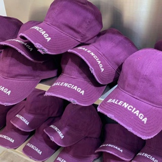 Balenciaga หมวกเบสบอล พิมพ์ลายตัวอักษร Yesha Mrs. แฟชั่นฤดูร้อน สําหรับผู้หญิง หมวกปีกกว้าง สีม่วง สไตล์เฉิน
