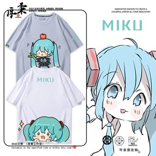 เสื้อยืดแขนสั้นลําลอง ทรงหลวม พิมพ์ลายการ์ตูนโปเกม่อน Hatsune Miku สําหรับผู้ชาย และผู้หญิง