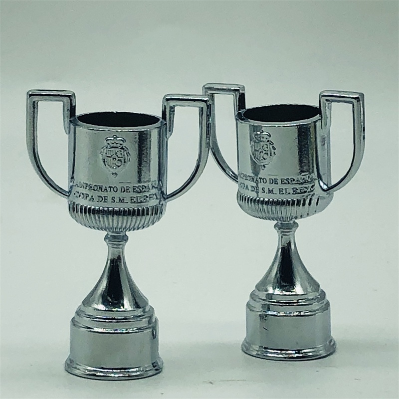 ความสูง 4 ซม. Copa del Rey Metal Trophy Mini Fit สําหรับคอลเลกชันตุ๊กตา Soccerwe