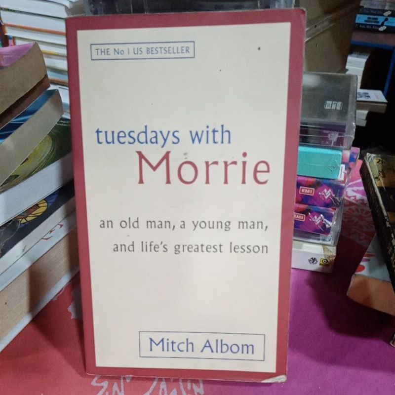 "Tuesday with morrie" โดย mitch albom