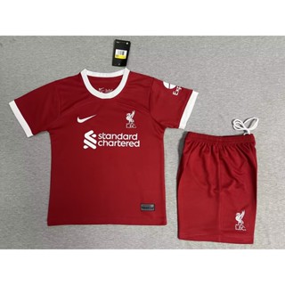 เสื้อกีฬาแขนสั้น ลายทีมชาติฟุตบอล Liverpool 2324 ชุดเหย้า สีแดง และกางเกงขาสั้น ไซซ์ 16-28 สําหรับเด็กผู้ชาย และผู้หญิง