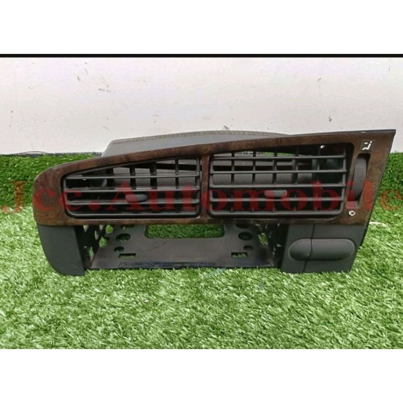 VOLKSWAGEN GOLF MK3 AIRCOND VENT CENTER [C-3-2]