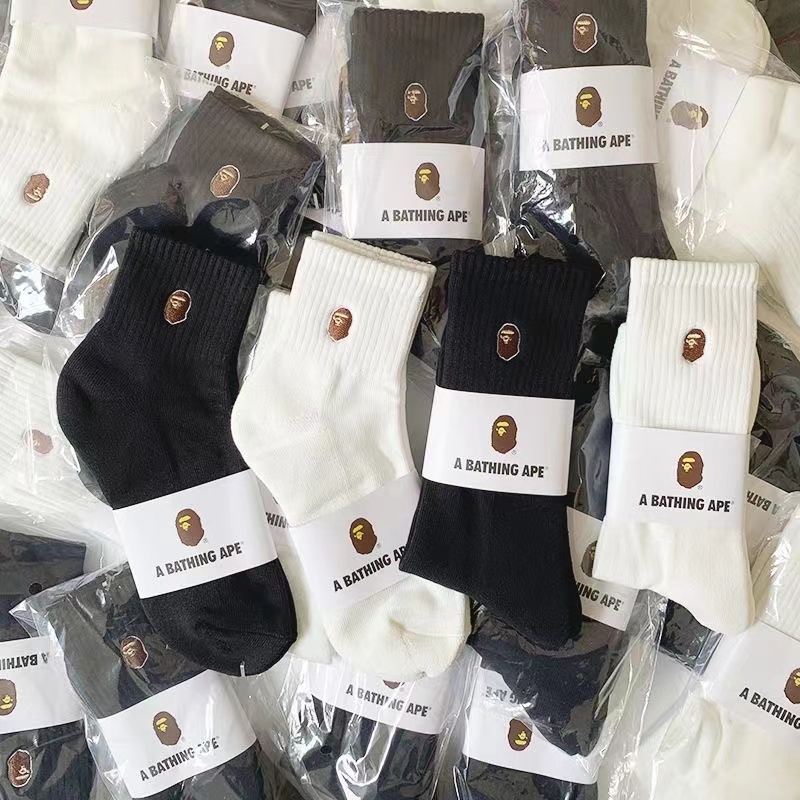 ถุงเท้ากีฬาแบบ Bape ถุงเท้ากีฬาคุณภาพสูง ระบายอากาศดี วิ่ง-บาส-ฟุตบอล-ปั่นจักรยาน (มีทั้งแบบสั้นและยาว)