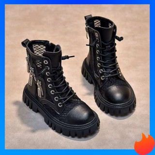 รองเท้าบูทเด็กผู้หญิง Girls Martin Boots 2023 Summer New Boy Black Breathable Cutout รองเท้าบูทบาง ๆ ฤดูใบไม้ผลิและฤดูใบไม้ร่วงเด็กโสด Boot Trend