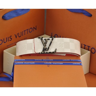 (จัดส่งรวดเร็ว)Louis Vuitton LV เข็มขัดหนัง ลายนูน แฟชั่น สําหรับผู้ชาย และผู้หญิง