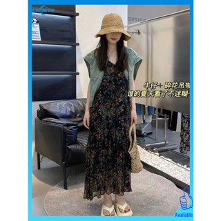 กระโปรงยีนส์ยาวสาวอวบ กระโปรง ชุดเดรสสายเดี่ยวลายดอกไม้สไตล์ฝรั่งเศสสำหรับพักดื่มกาแฟกระโปรงยาวคอวีทรงหลวมใส่แล้วดูผอมเพรียวพิมพ์ลายสไตล์ตะวันตกสำหรับฤดูร้อน2023