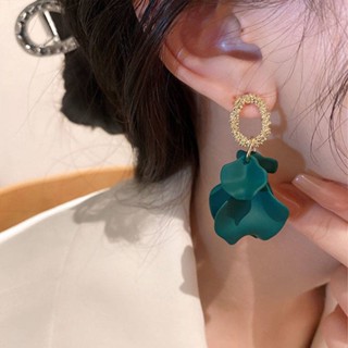 Sen series green petal earrings niche design sense high-end cold wind stud earrings 2022 new trendy earrings summer