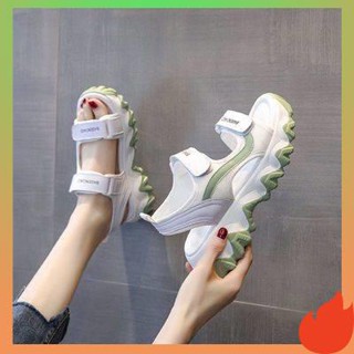 รองเท้าแตะรัดส้นผู้หญิง รองเท้าแตะผู้หญิง Daddy รองเท้าแตะ Girls Instagram Tide 2023 Summer New Versatile Internet Celebrity Platform Muffin Casual Student Womens Shoes