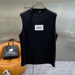 Dolce &amp; Gabbana เสื้อกั๊ก ผ้าฝ้าย พิมพ์ลายตัวอักษร DG แฟชั่นฤดูร้อน สําหรับผู้ชาย 2023